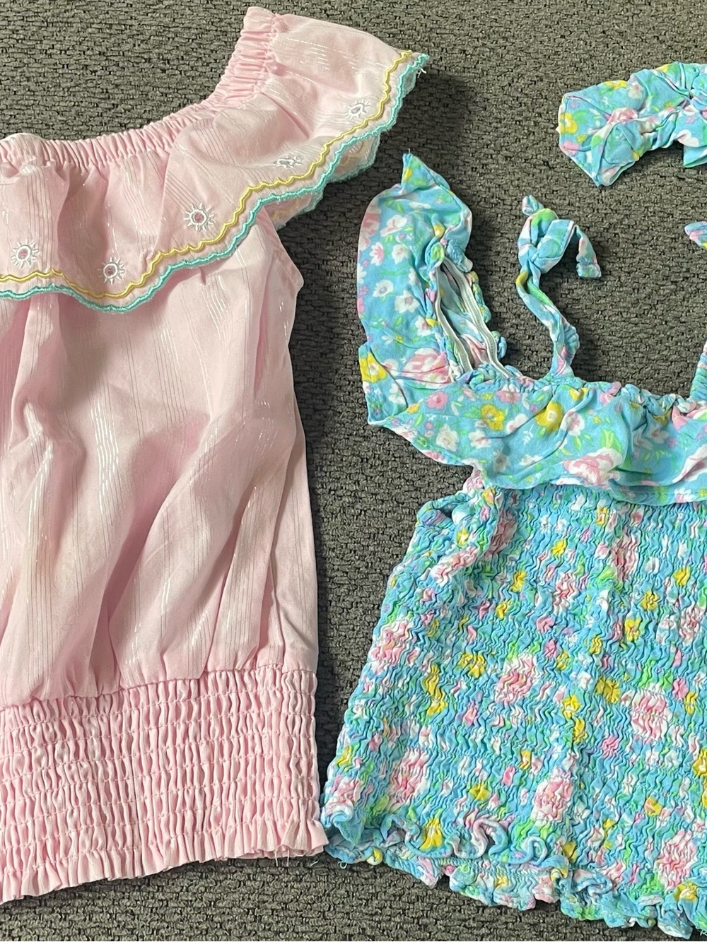 Girl’s Tank Tops & Scrunchie